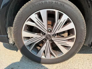 2024 Audi Q4 e-tron - image 8