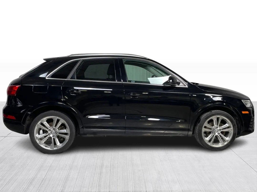 2018 Audi Q3 — photo 2