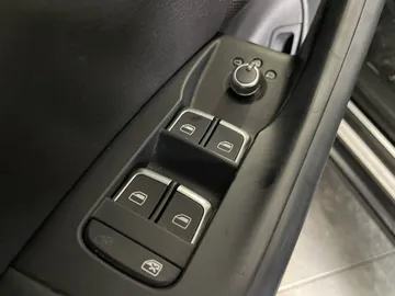 2018 Audi Q3 - image 26
