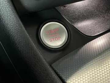 2018 Audi Q3 - image 25