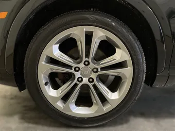 2018 Audi Q3 - image 7