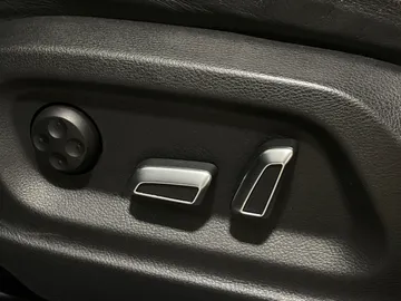 2018 Audi Q3 - image 18