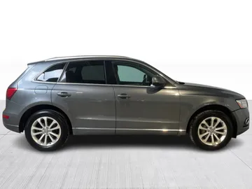 2017 Audi Q5 - image 2