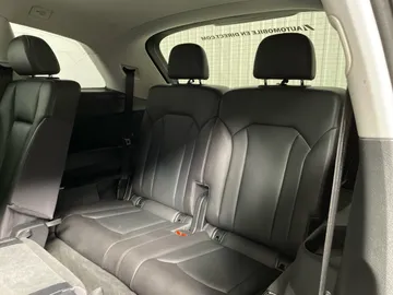 2017 Audi Q7 - image 23