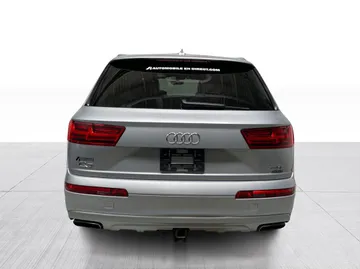 2017 Audi Q7 - image 12
