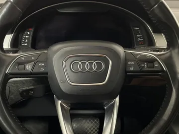 2017 Audi Q7 - image 18