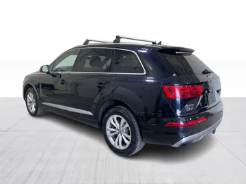 2017 Audi Q7 - image 12