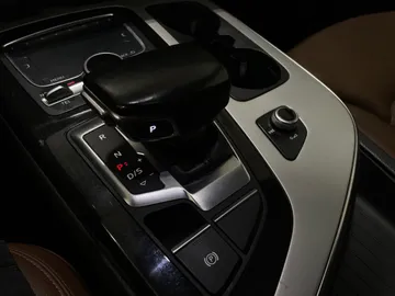 2017 Audi Q7 - image 29