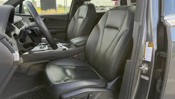 2019 Audi Q7 - image 8