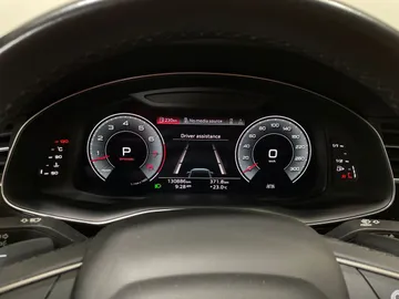 2022 Audi Q7 - image 19