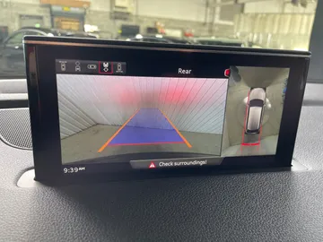 2019 Audi Q7 - image 24