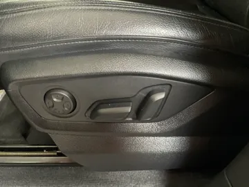 2019 Audi Q7 - image 19