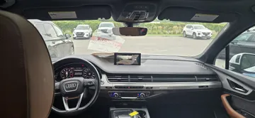 2019 Audi Q7 - image 7