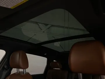 2017 Audi Q7 - image 6