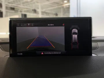 2018 Audi Q7 - image 24