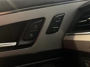 2018 Audi Q7 - image 31