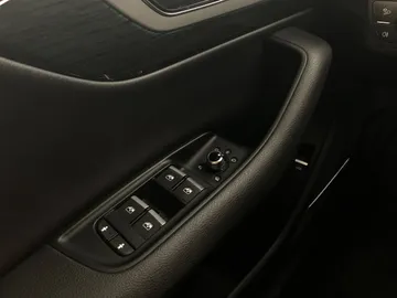 2018 Audi Q7 - image 30