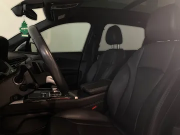 2018 Audi Q7 - image 10