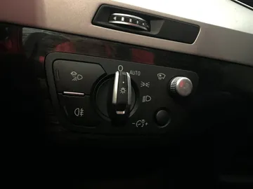 2018 Audi Q7 - image 17
