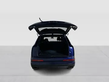 2019 Audi Q7 - image 12