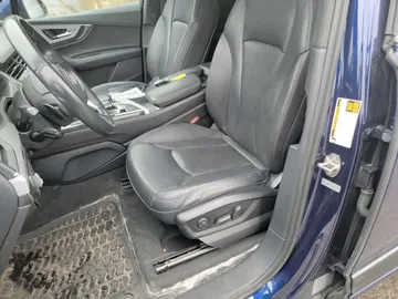 2019 Audi Q7 - image 7