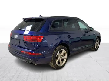 2019 Audi Q7 - image 13