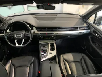 2019 Audi Q7 - image 15
