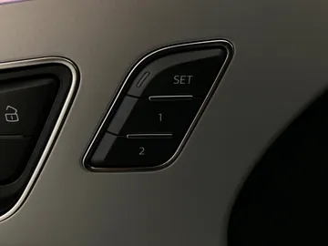 2019 Audi Q7 - image 25
