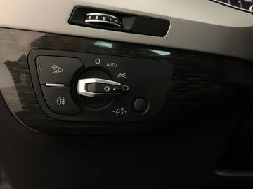 2019 Audi Q7 - image 31