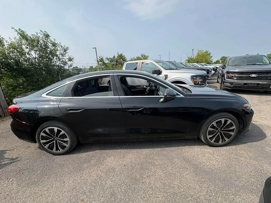 2025 Audi A5 — photo 4