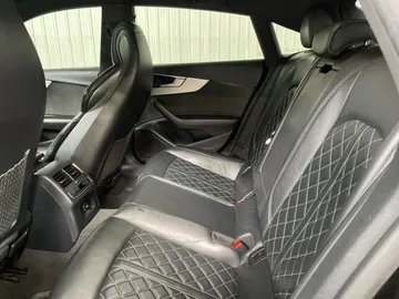 2020 Audi S5 - image 16