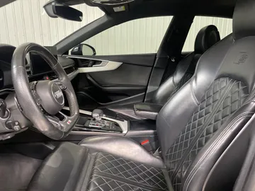 2020 Audi S5 - image 3