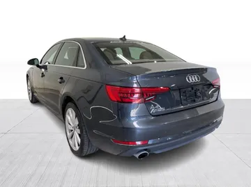 2017 Audi A4 - image 12