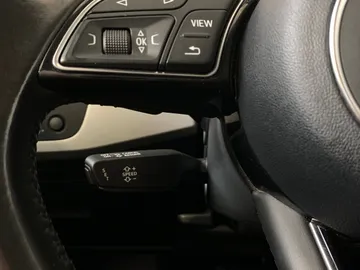 2017 Audi A4 - image 25