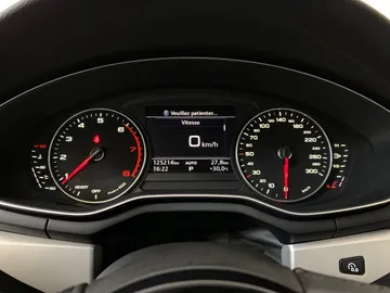 2017 Audi A4 - image 15