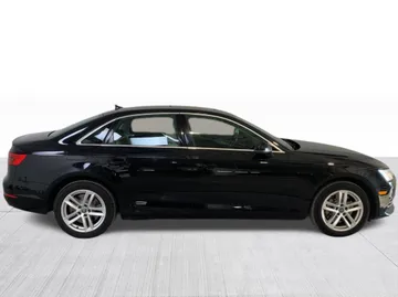 2017 Audi A4 - image 9