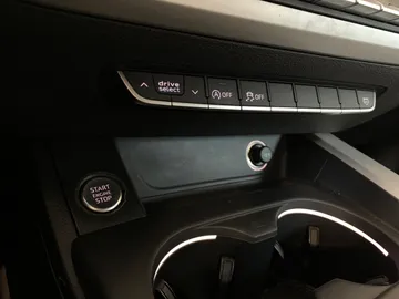 2017 Audi A4 - image 22