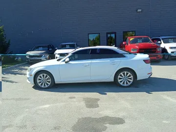 2019 Audi A4 - image 4