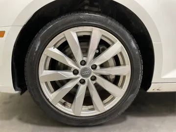 2019 Audi A4 - image 19