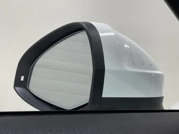 2019 Audi A4 - image 20