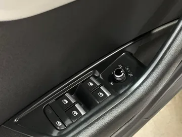 2019 Audi A4 - image 25