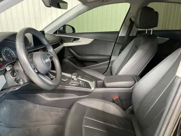 2019 Audi A4 Sedan - image 3