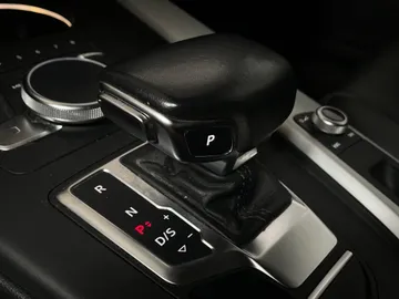 2018 Audi A4 Sedan - image 30