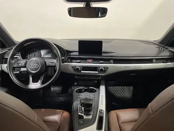 2017 Audi A4 - image 4