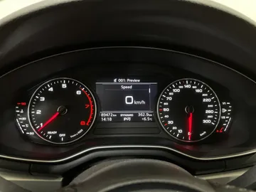2017 Audi A4 - image 18