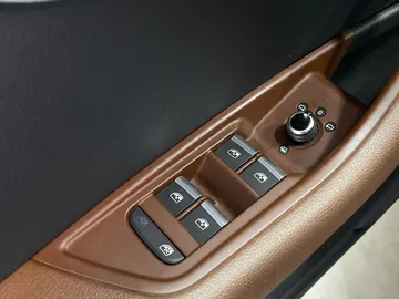 2017 Audi A4 - image 22