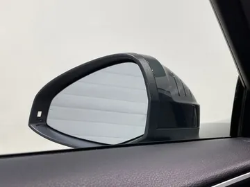 2017 Audi A4 - image 20