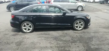 2019 Audi A3 Sedan - image 4