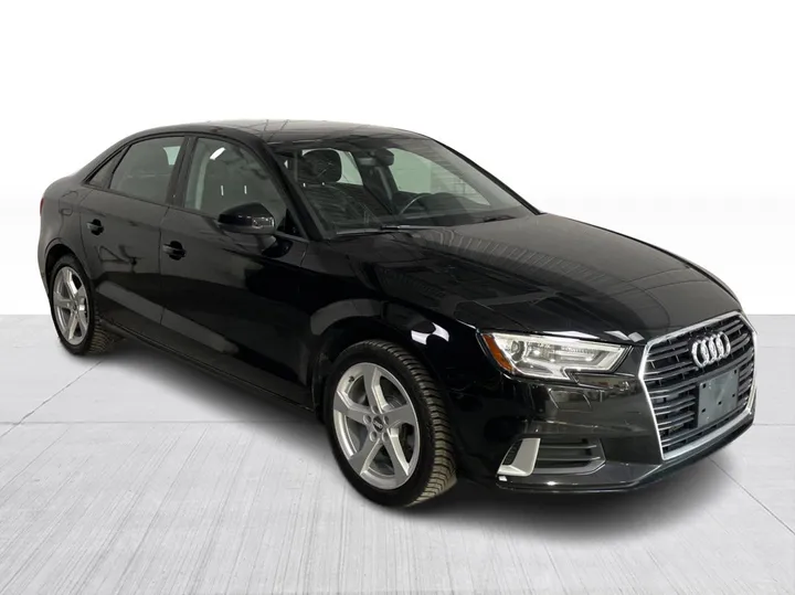 Audi A3 Sedan 2019 à vendre - photo 1
