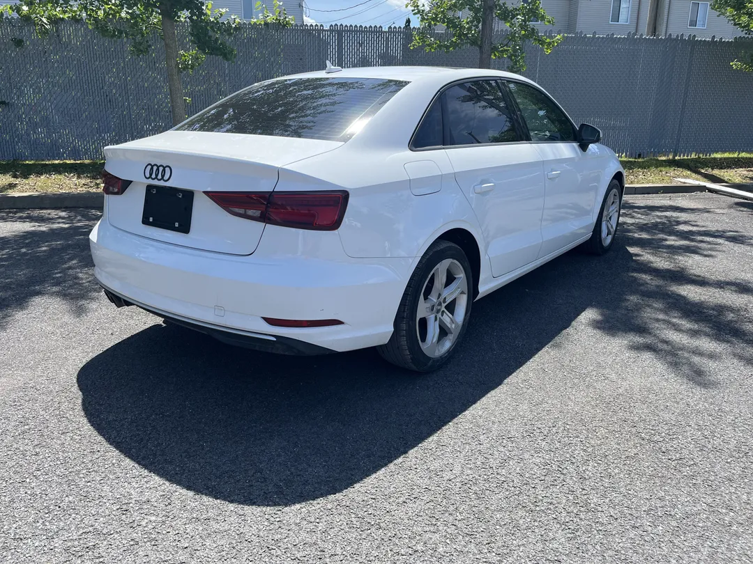 2018 Audi A3 Sedan — photo 3
